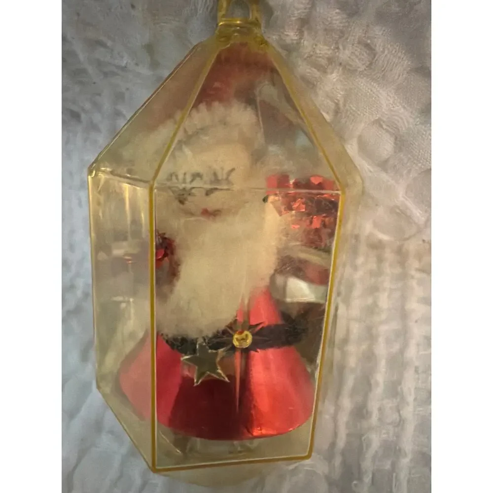 Vintage Jewel Brite Santa Lantern Diorama Christmas Ornament Yellow Plastic 3